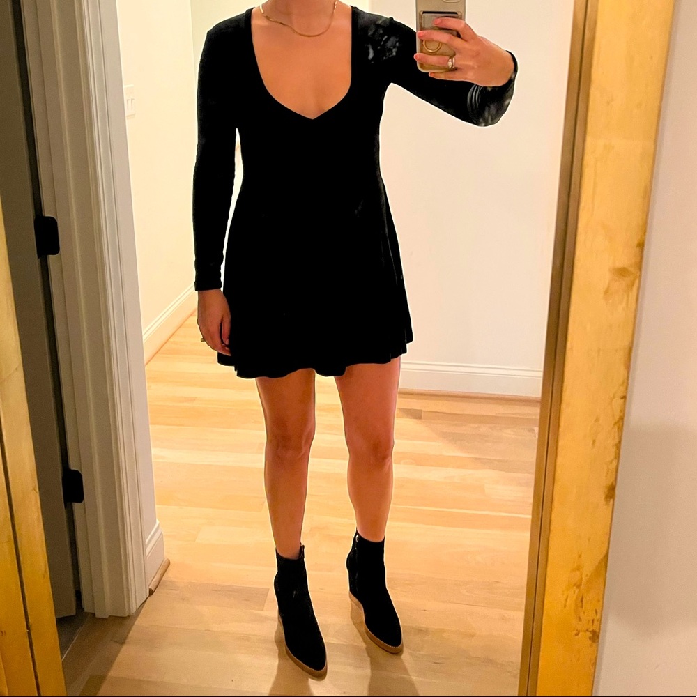 black velvet mini dress - small - bisou bisou